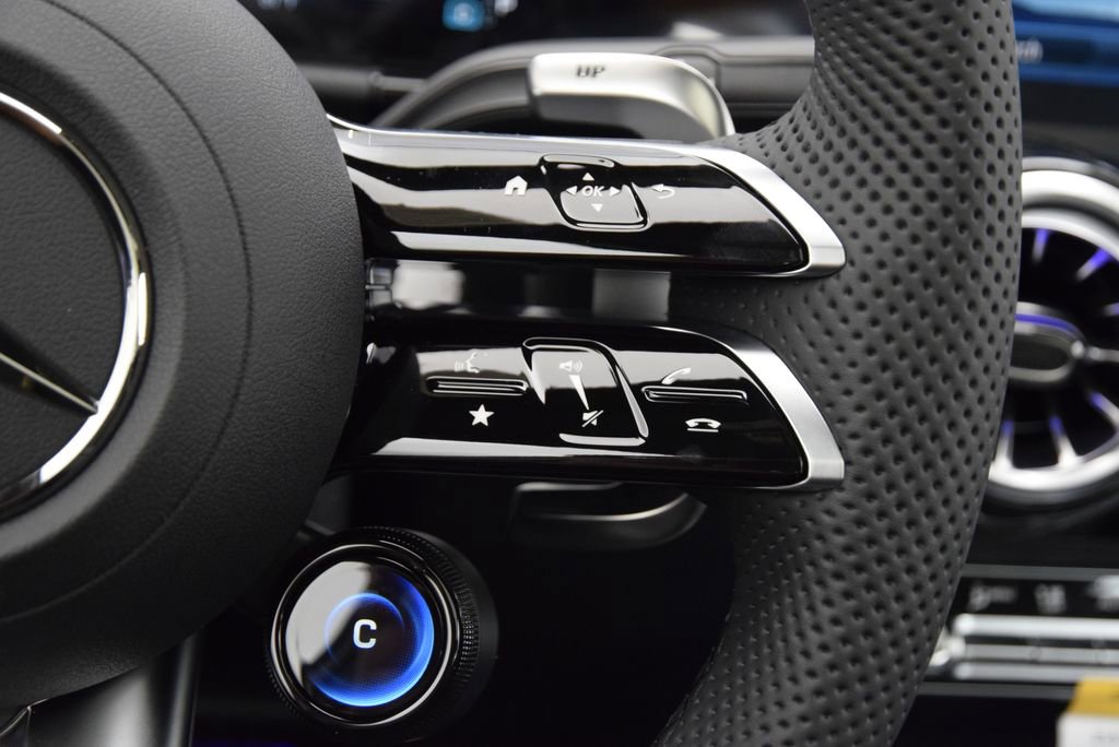 New 2026 Mercedes-Benz GLA 35 AMG 4MATIC image 25