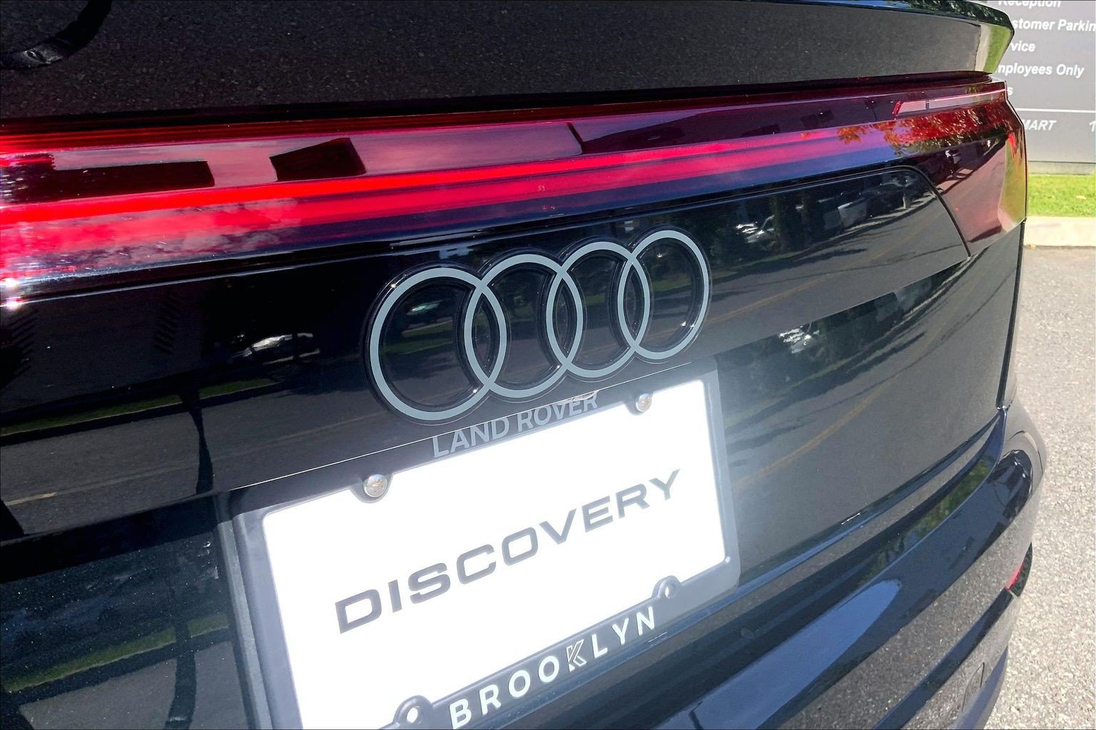 Used 2026 Audi Q8 Premium AWD/4WD image 31