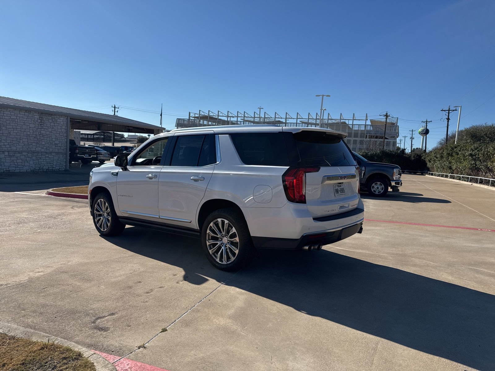 Used 2021 GMC Yukon Denali w/ Denali Ultimate Package image 4