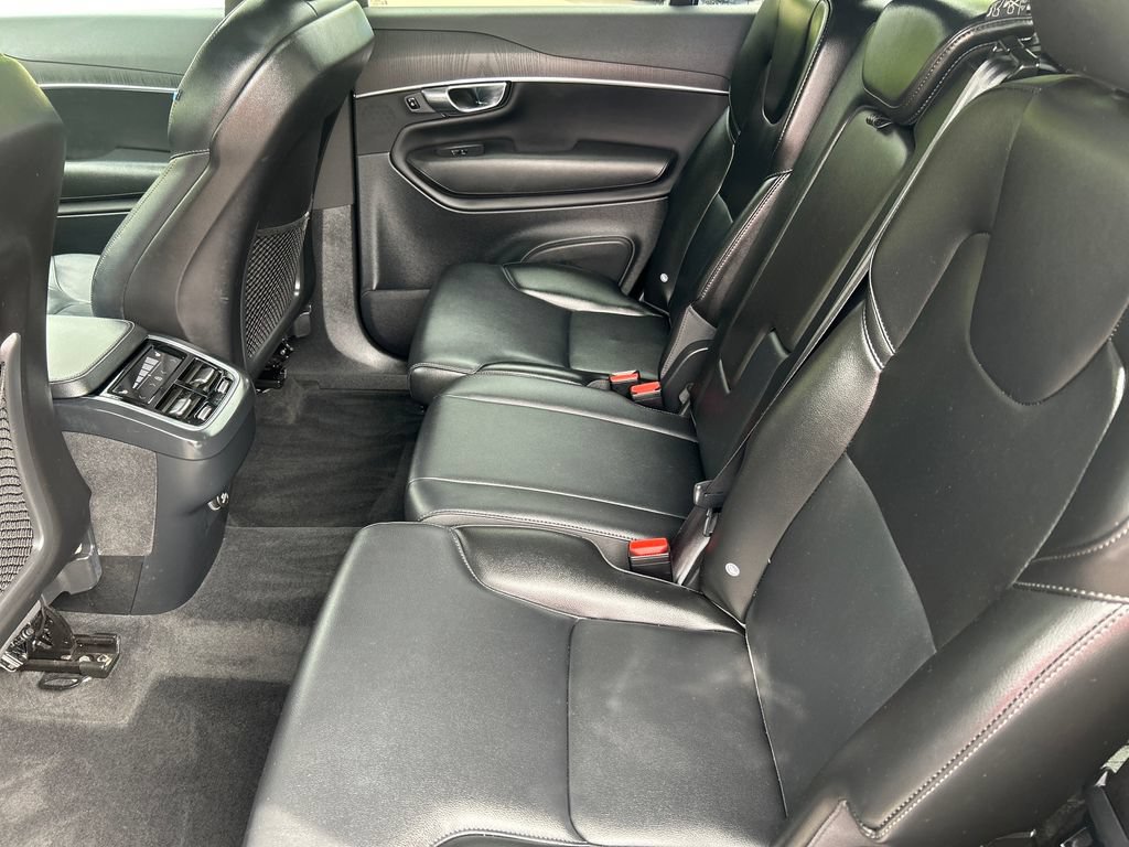 Used 2020 Volvo XC90 T5 Momentum w/ Protection Package AWD/4WD image 13