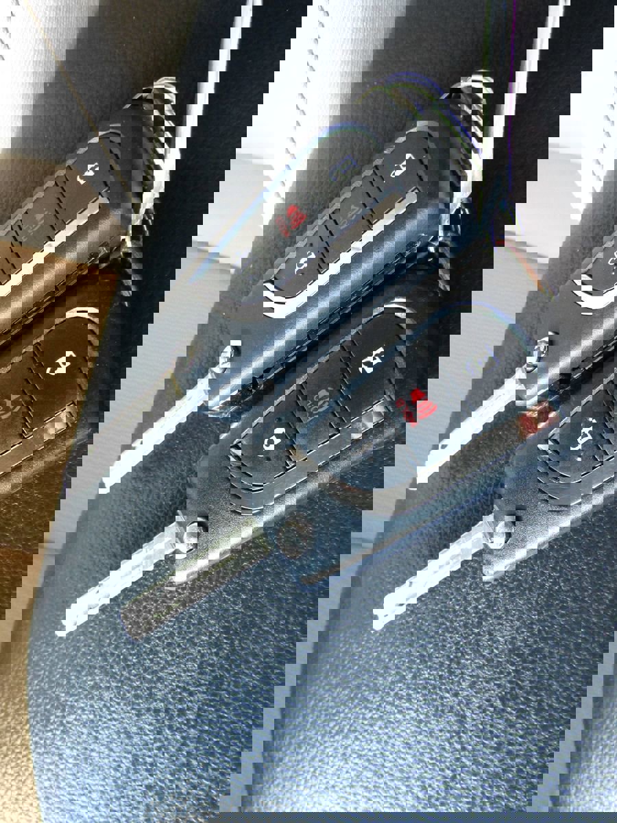 Used 2022 Toyota RAV4 LE image 25