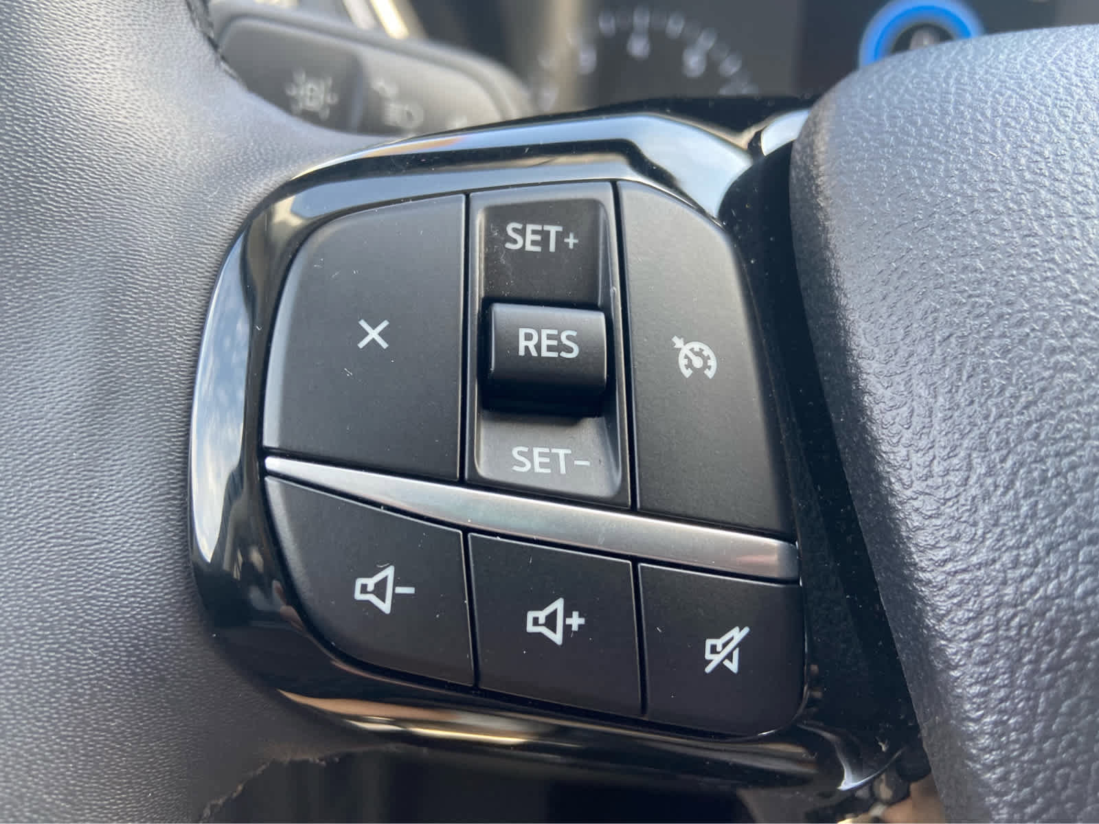 Used 2022 Ford Escape SE w/ Convenience Package image 23