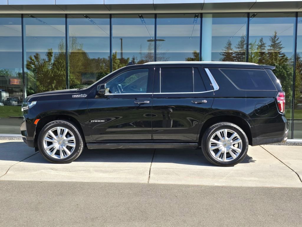 Used 2021 Chevrolet Tahoe High Country w/ Premium Package AWD/4WD image 2