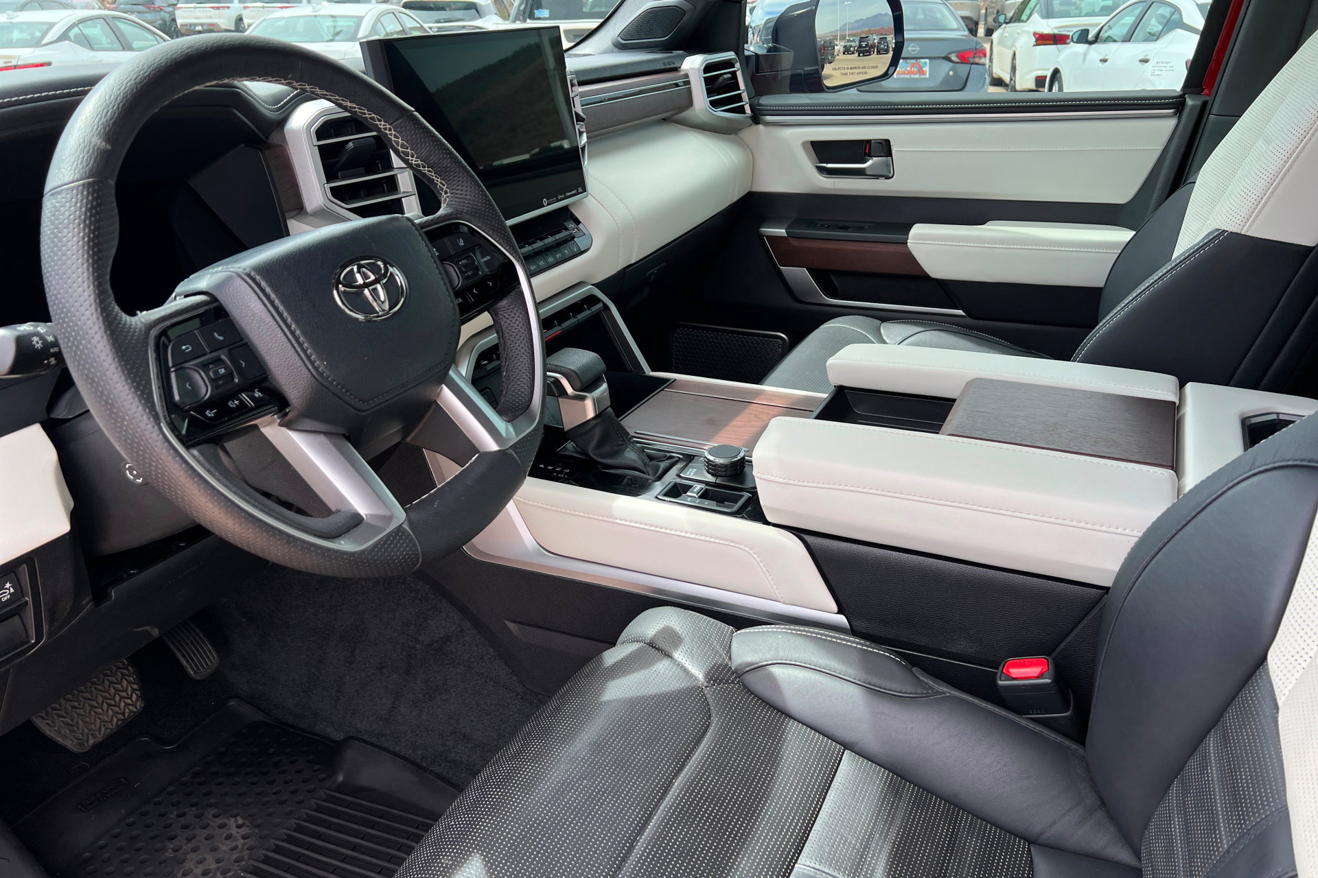 Used 2024 Toyota Tundra Capstone AWD/4WD image 16