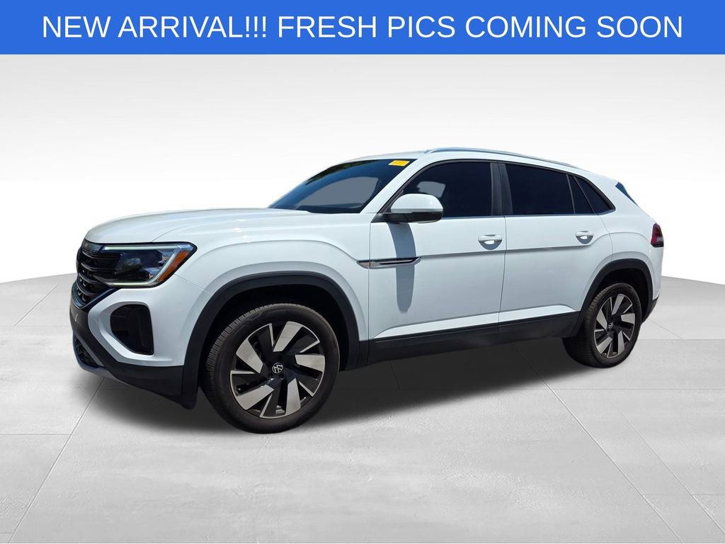 Used 2024 Volkswagen Atlas Cross Sport SE FWD image 2