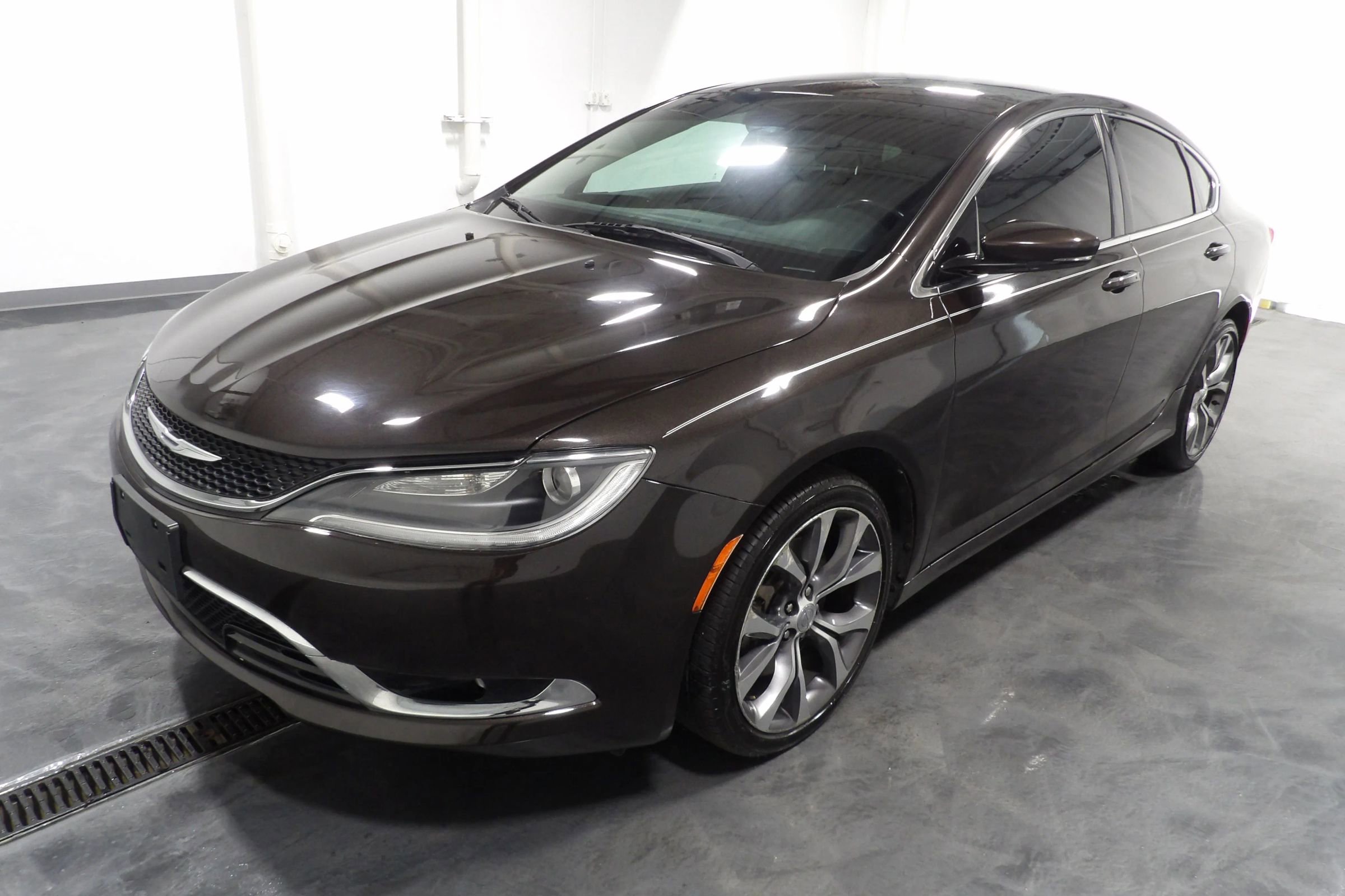 Used 2015 Chrysler 200 C w/ Navigation & Sound Group I image 3