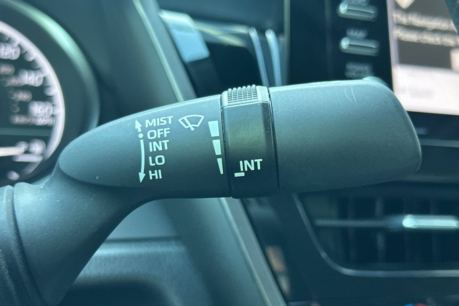 Used 2024 Toyota Camry SE FWD image 29