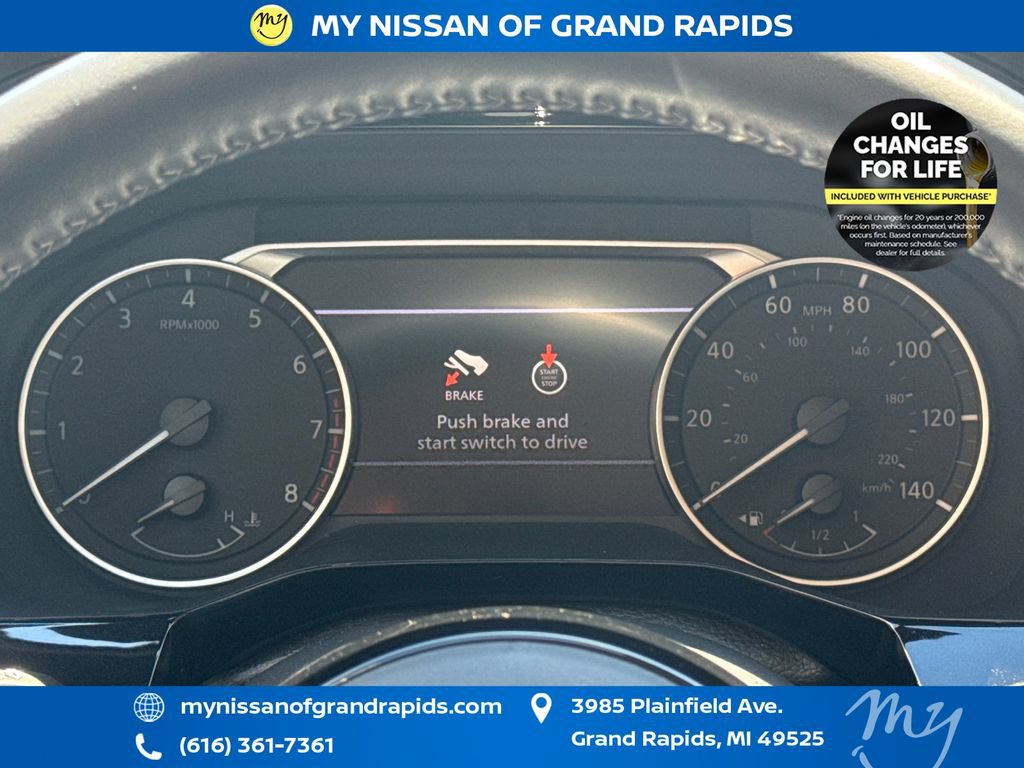 Used 2025 Nissan Pathfinder SL AWD/4WD image 18