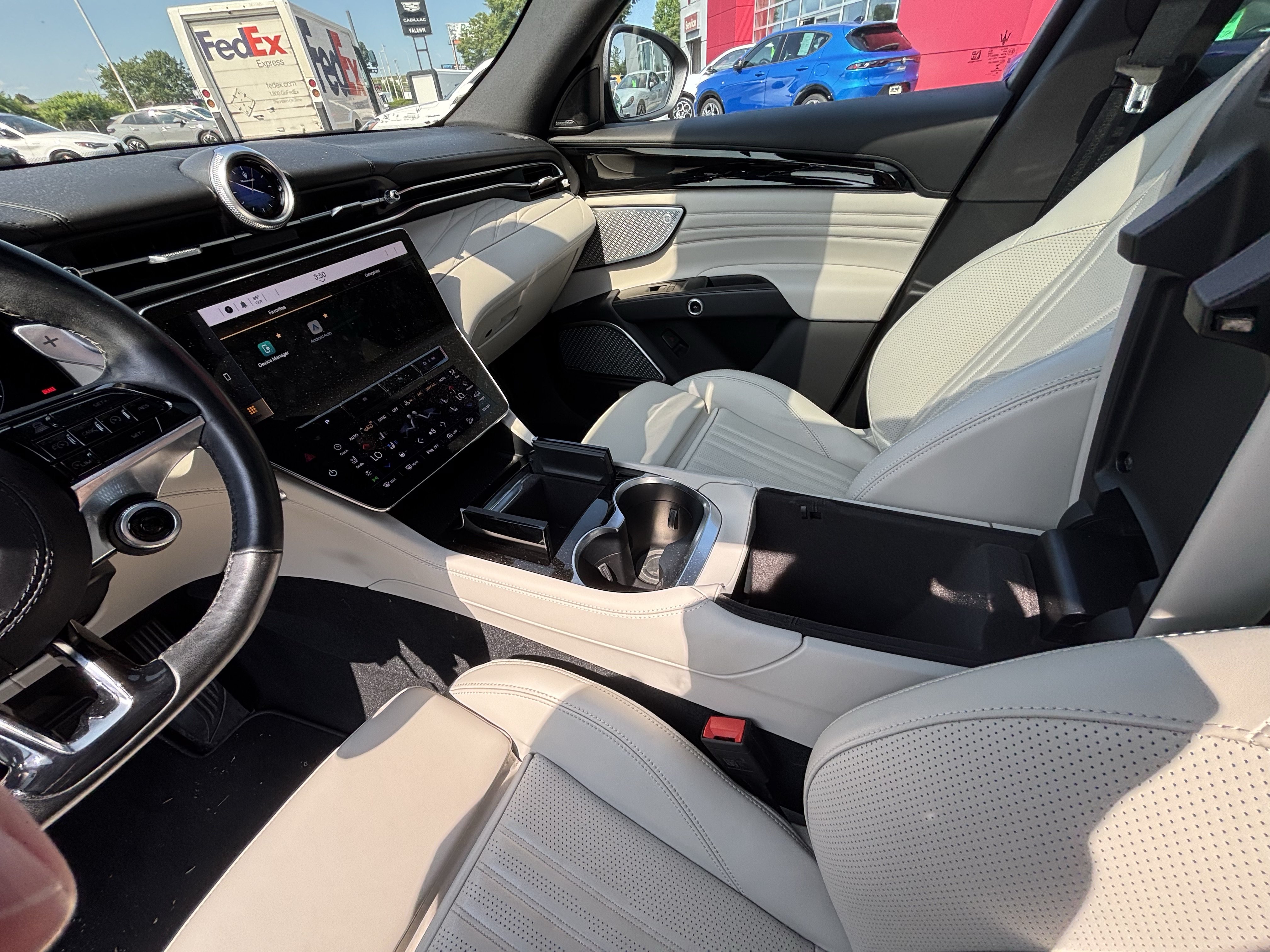 Used 2023 Maserati Grecale Folgore AWD/4WD image 25