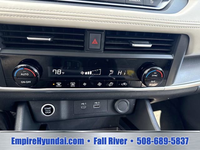 Used 2023 Nissan Rogue SV AWD/4WD image 23