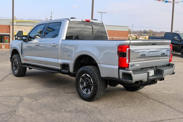 Used 2023 Ford F250 Platinum w/ Tremor Off-Road Package image 5