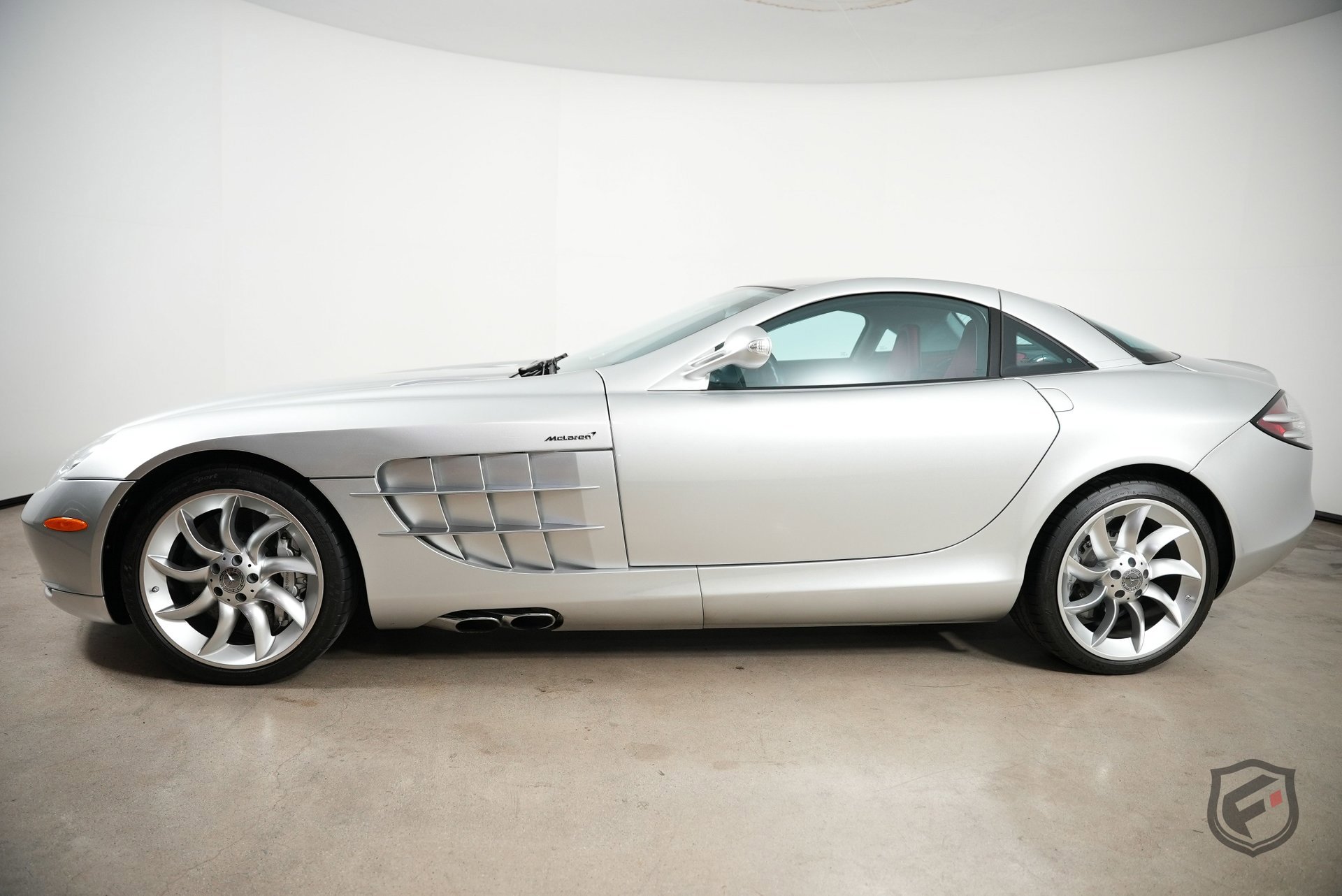 Used 2005 Mercedes-Benz SLR 2dr Cpe 5.5L image 6