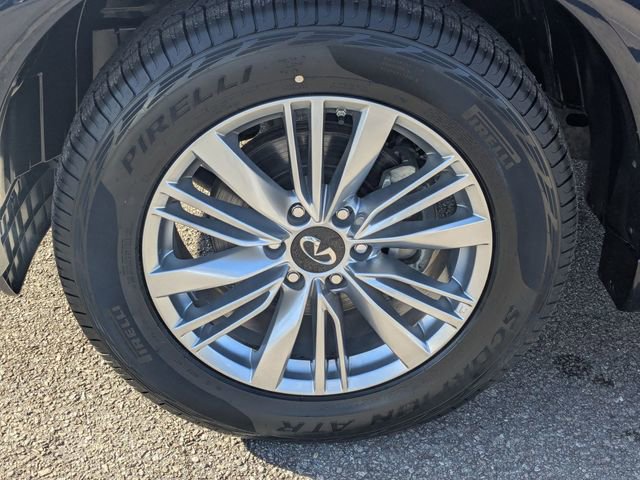 Used 2024 INFINITI QX80 Luxe image 10