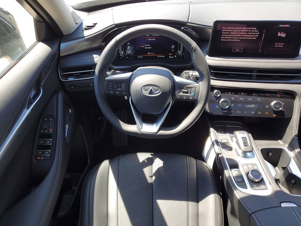 Certified 2025 INFINITI QX60 Luxe image 5