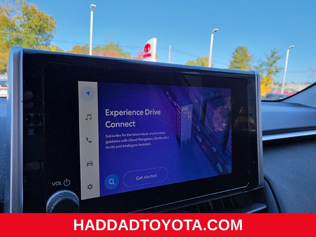 Used 2024 Toyota RAV4 LE AWD/4WD image 17