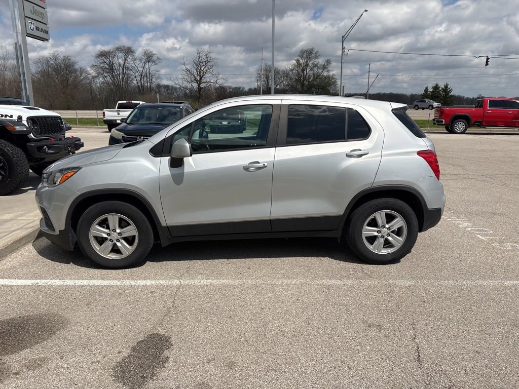 Used 2020 Chevrolet Trax LS w/ Tint and Cruise Package image 3