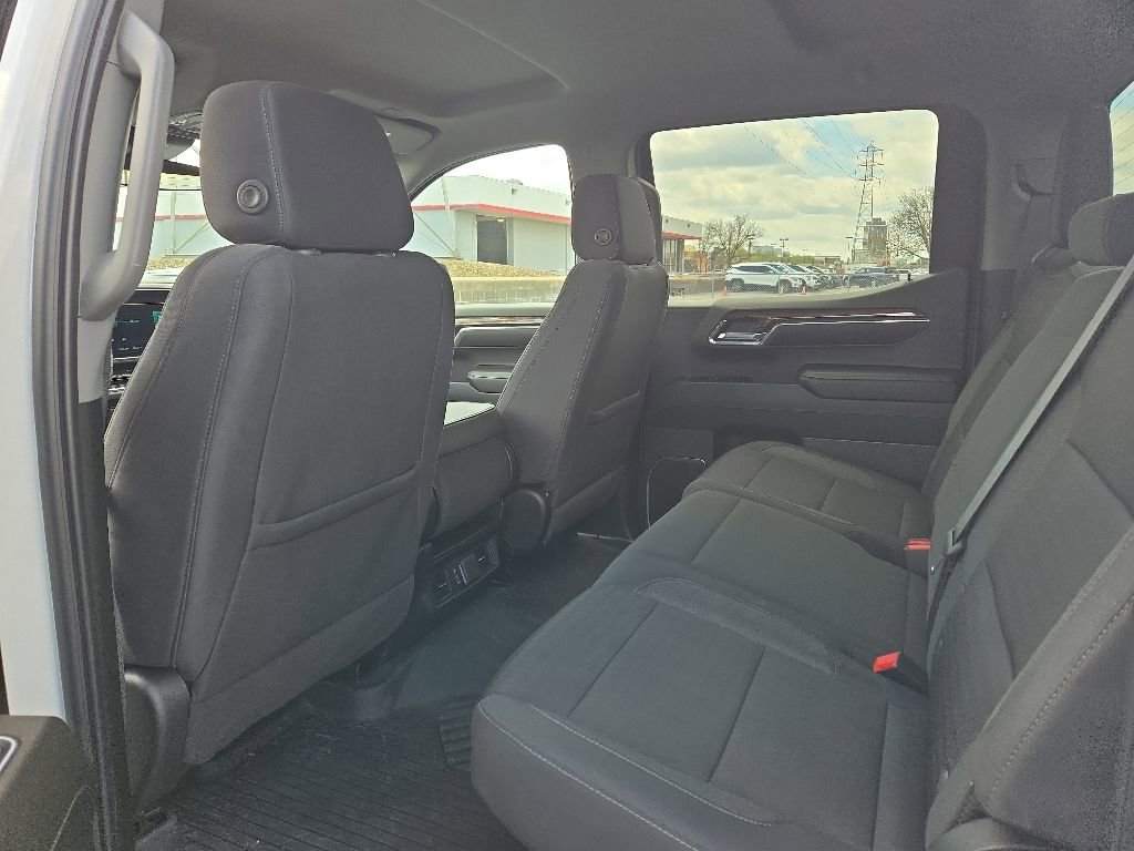 Used 2024 Chevrolet Silverado 1500 LT AWD/4WD image 14