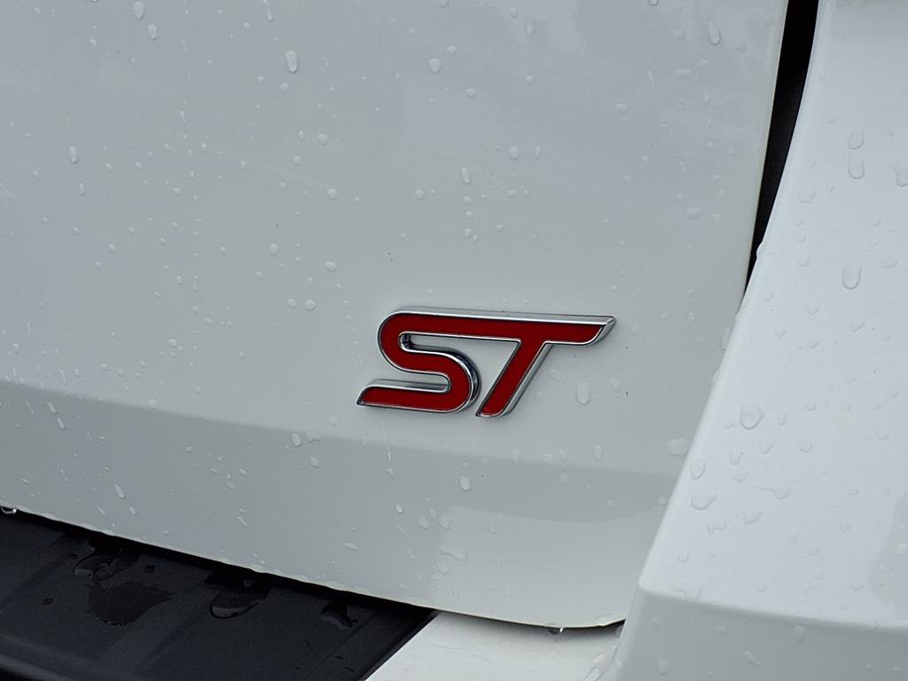 Used 2025 Ford Explorer ST image 34