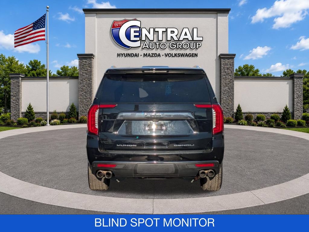 Used 2023 GMC Yukon Denali Ultimate AWD/4WD image 7