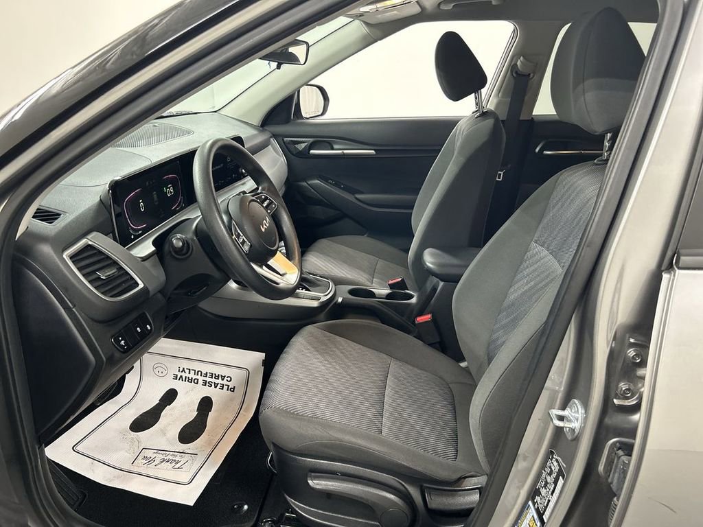 Certified 2024 Kia Seltos LX AWD/4WD image 9