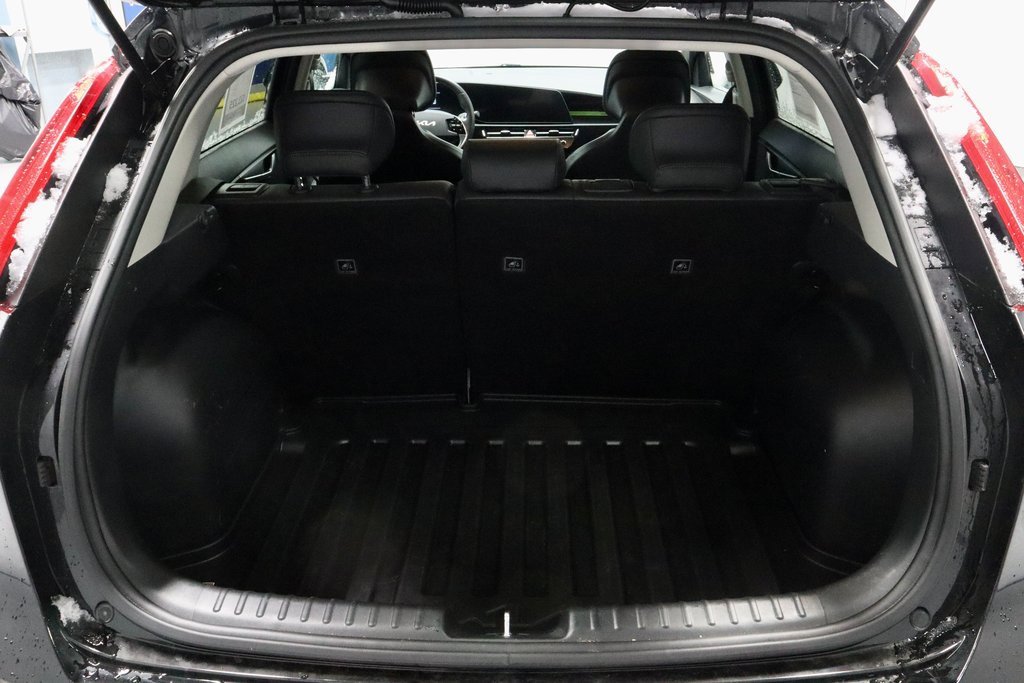 Used 2023 Kia Niro EX image 15