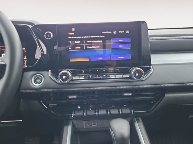 Used 2023 Chevrolet Colorado LT image 15