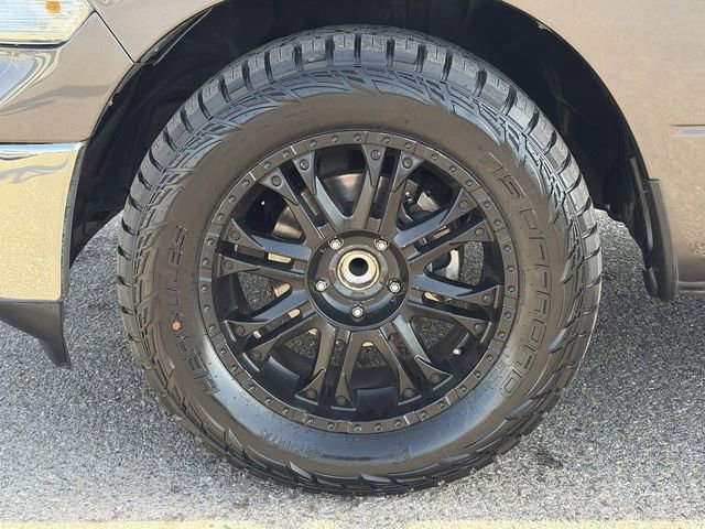 Used 2022 RAM 1500 Tradesman w/ Chrome Plus Package image 10