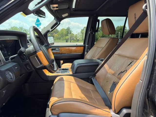 Used 2011 Lincoln Navigator 4WD w/ 101A Rapid Spec Order Code image 27