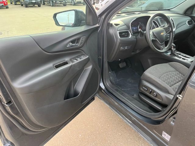 Used 2023 Chevrolet Equinox LT image 9