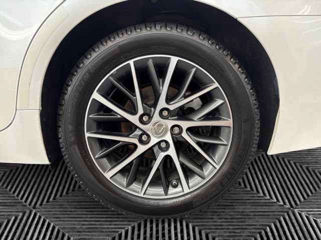 Used 2017 Lexus ES 350 w/ Premium Package FWD image 30