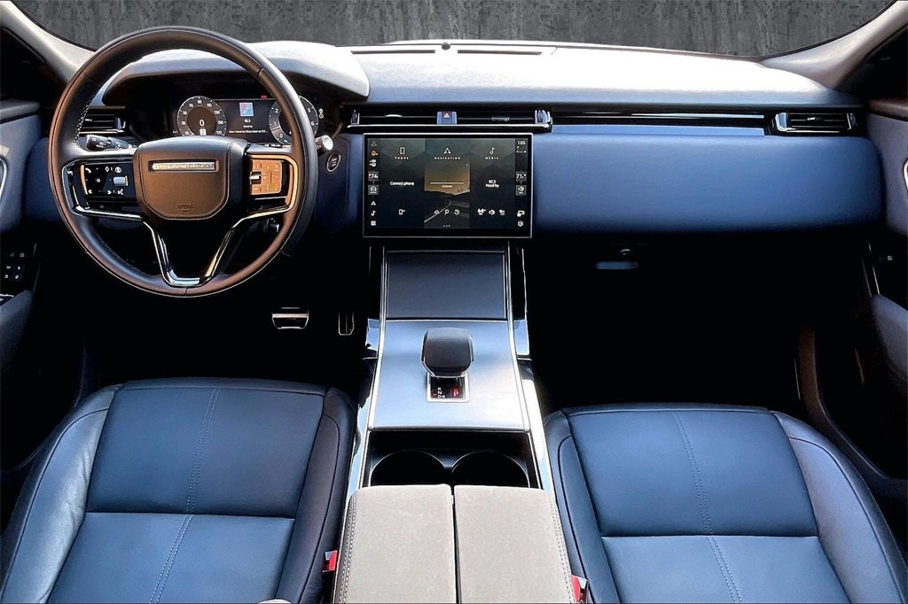 Certified 2025 Land Rover Range Rover Velar Dynamic SE image 7