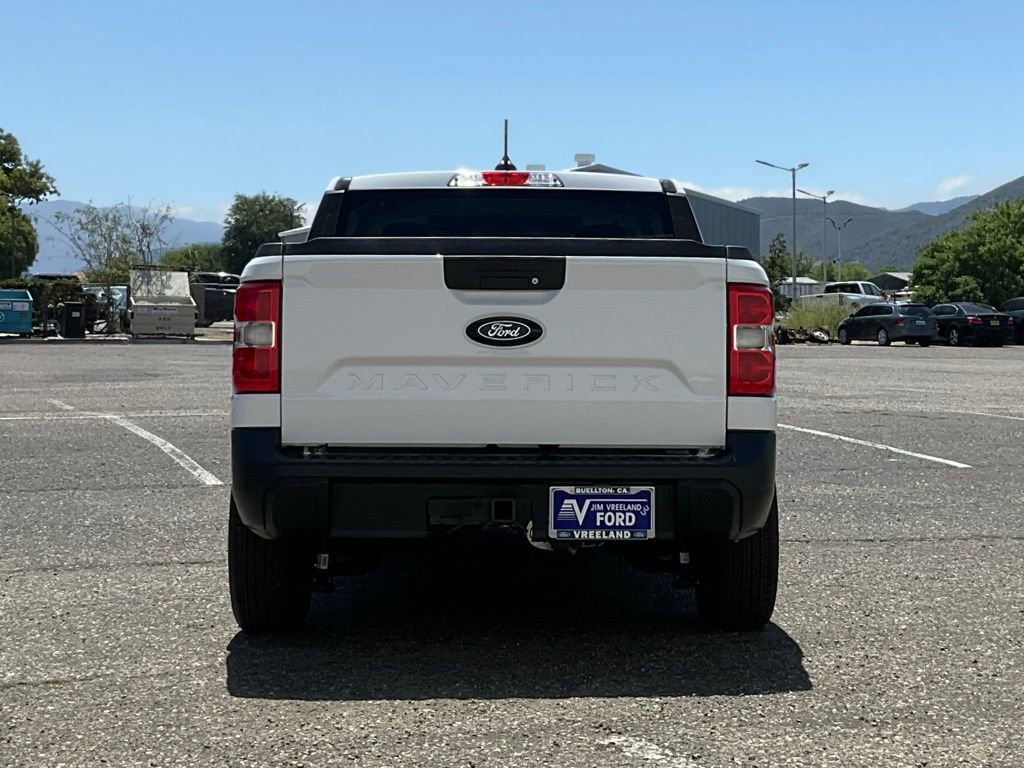 Used 2025 Ford Maverick XLT image 5