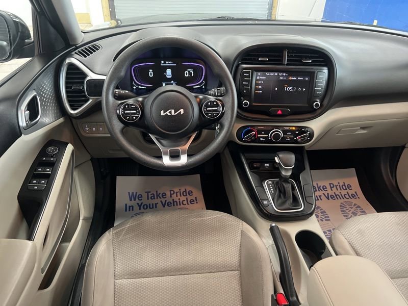 Certified 2023 Kia Soul LX FWD image 26