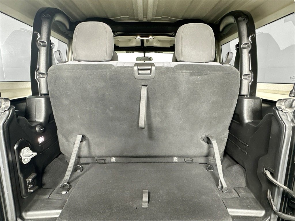Used 2021 Jeep Wrangler Sport image 24