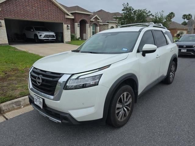 Used 2023 Nissan Pathfinder SL FWD image 16