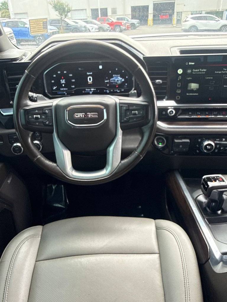 Used 2022 GMC Sierra 1500 SLT w/ SLT Premium Plus Package AWD/4WD image 15