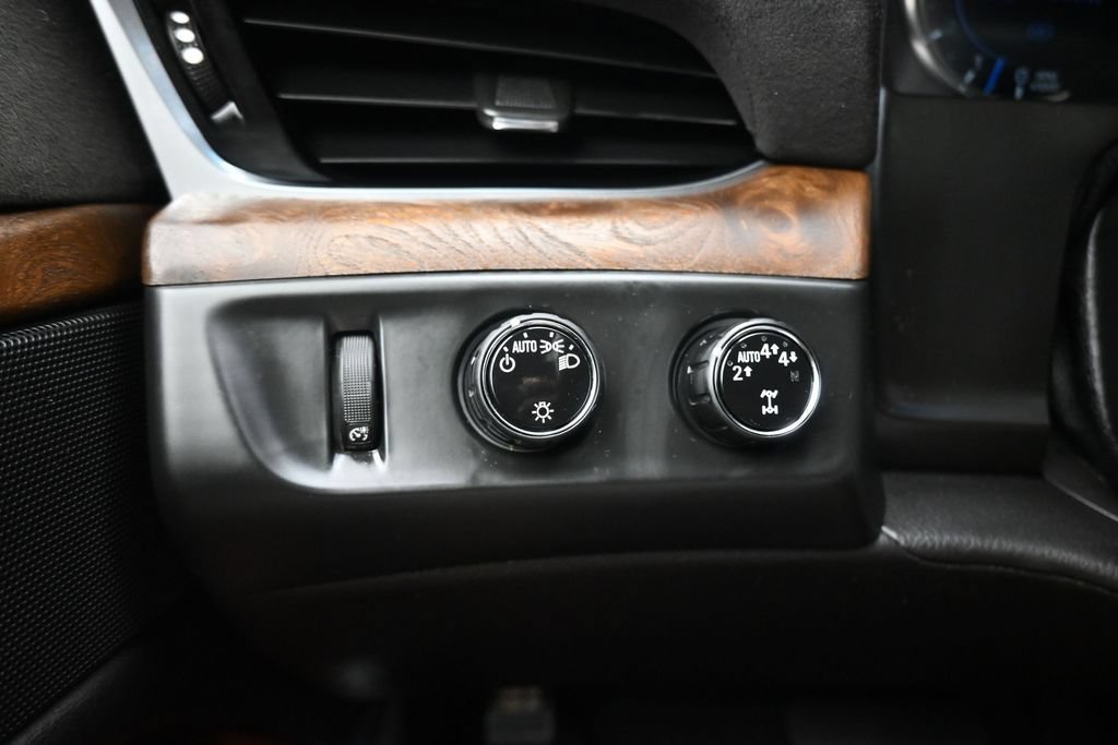 Used 2019 Cadillac Escalade ESV Luxury AWD/4WD image 28