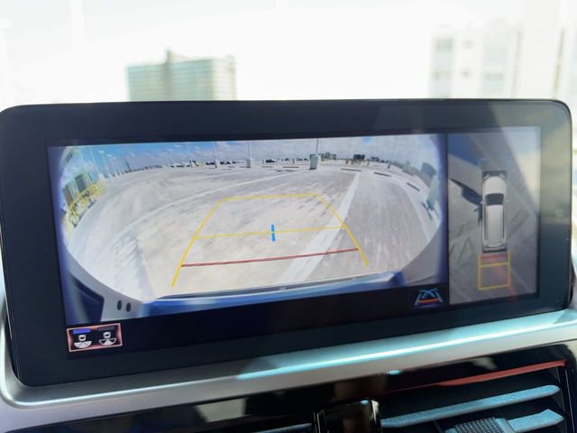 Used 2022 Lexus GX 460 Luxury w/ Sport Design Package image 17