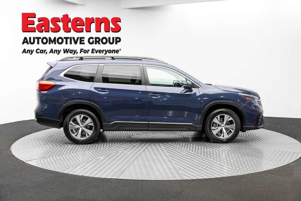 Used 2023 Subaru Ascent Premium AWD/4WD image 4