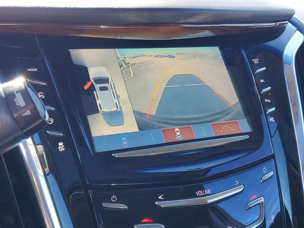 Used 2018 Cadillac Escalade Luxury w/ LPO, Radiant Package AWD/4WD image 17