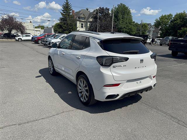 Used 2025 Buick Encore GX Avenir w/ Avenir Technology Package AWD/4WD image 11