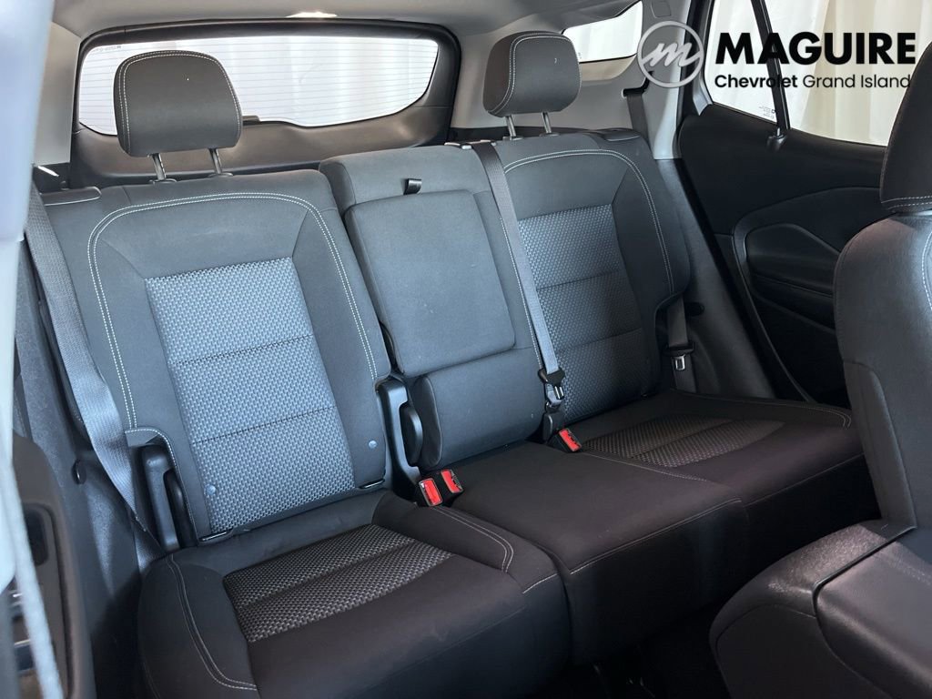 Used 2023 GMC Terrain SLE image 31
