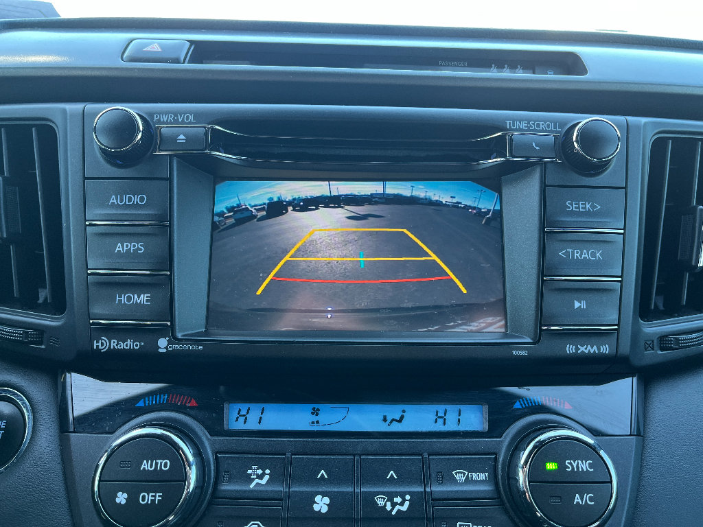 Used 2018 Toyota RAV4 SE w/ Power Extra Value Package image 20