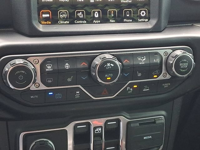 Used 2021 Jeep Wrangler Unlimited Sahara AWD/4WD image 15