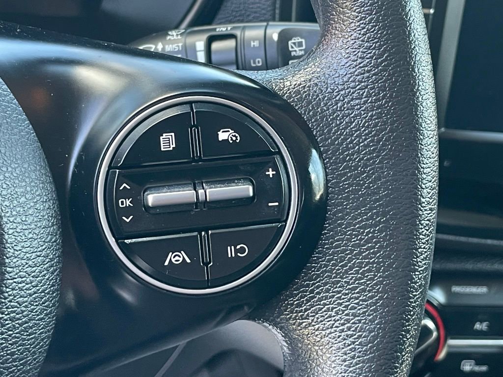 Certified 2023 Kia Soul LX w/ LX Technology Package FWD image 25