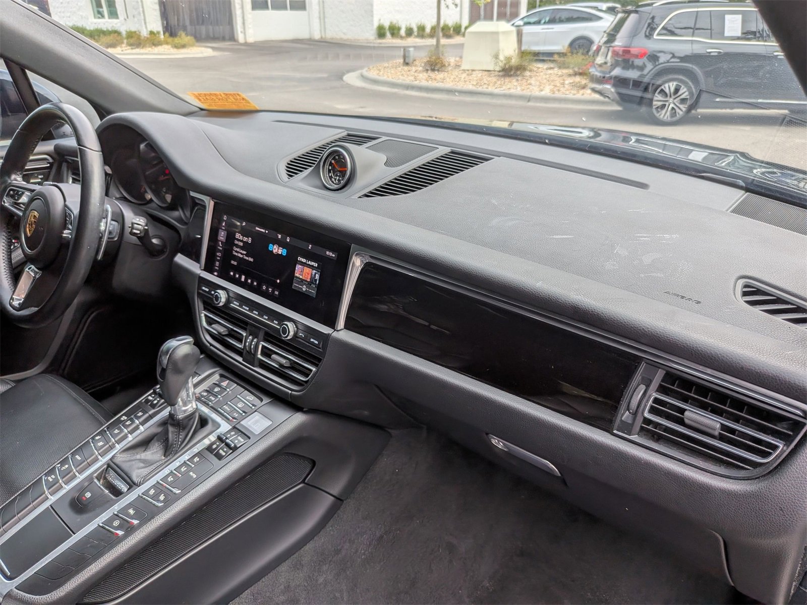 Used 2021 Porsche Macan image 42