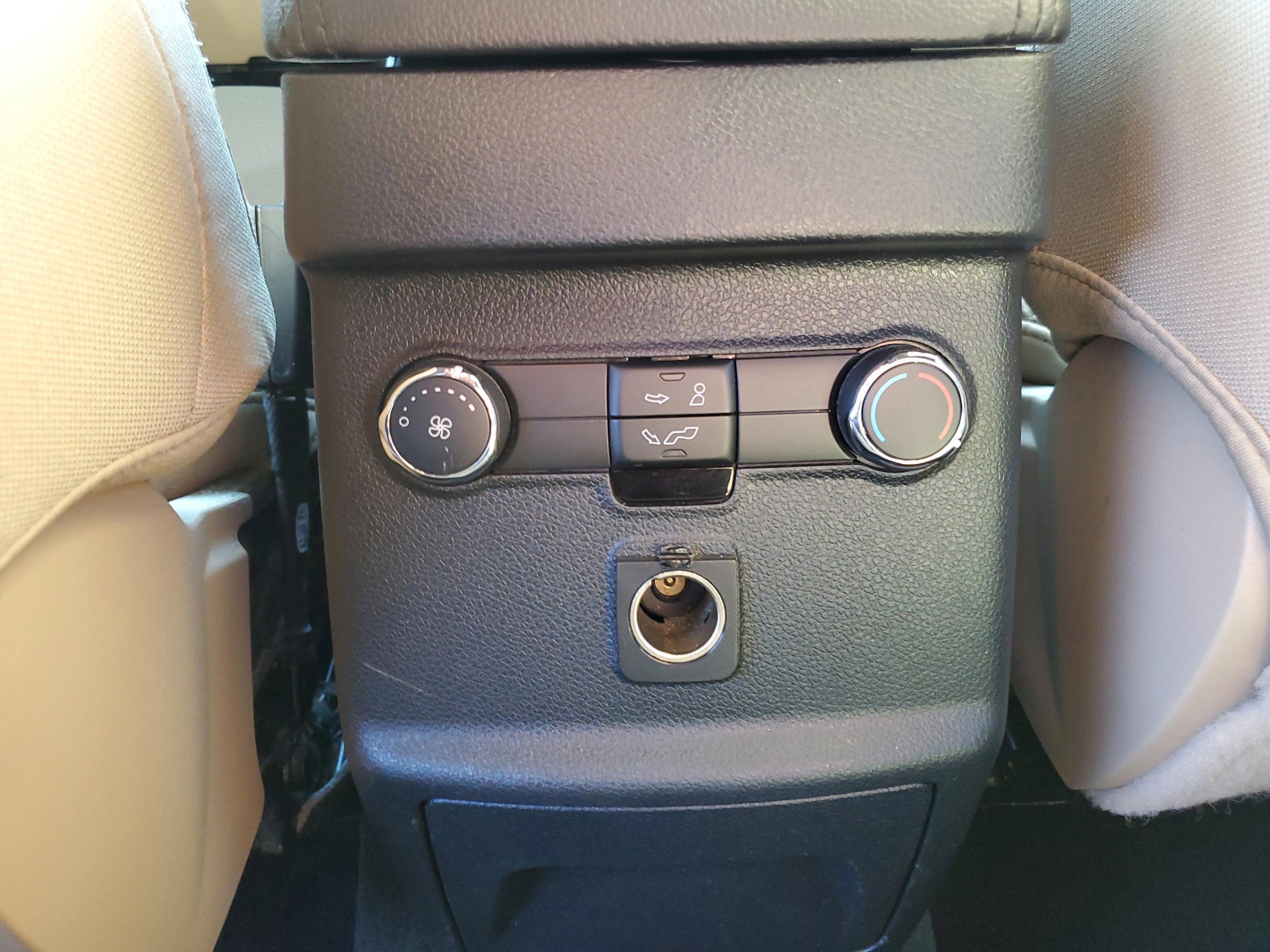 Used 2016 Ford Explorer 4WD image 12