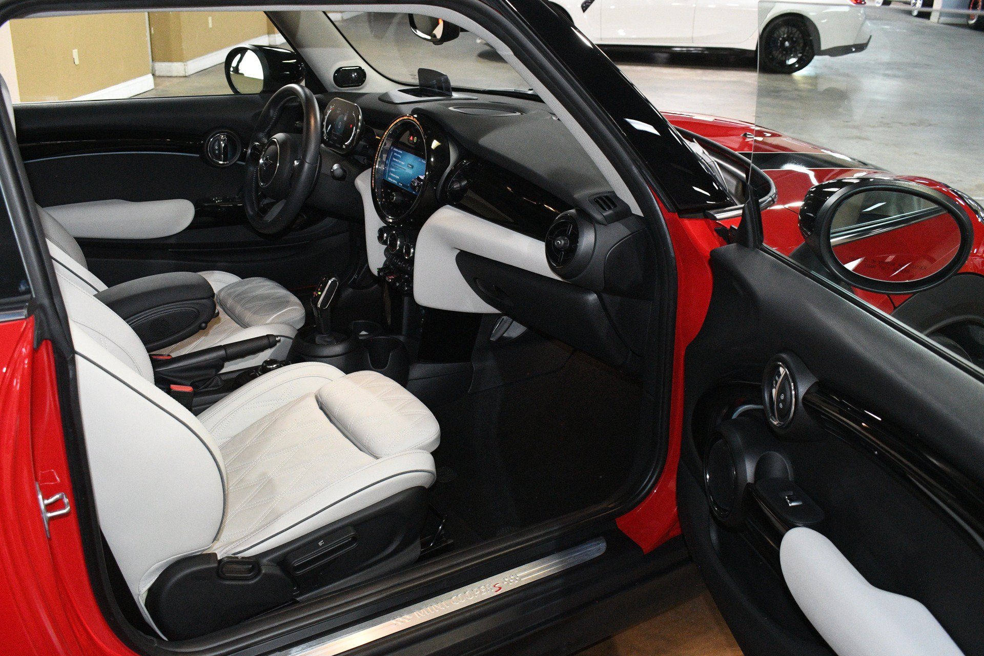 Used 2023 MINI Cooper S FWD image 46