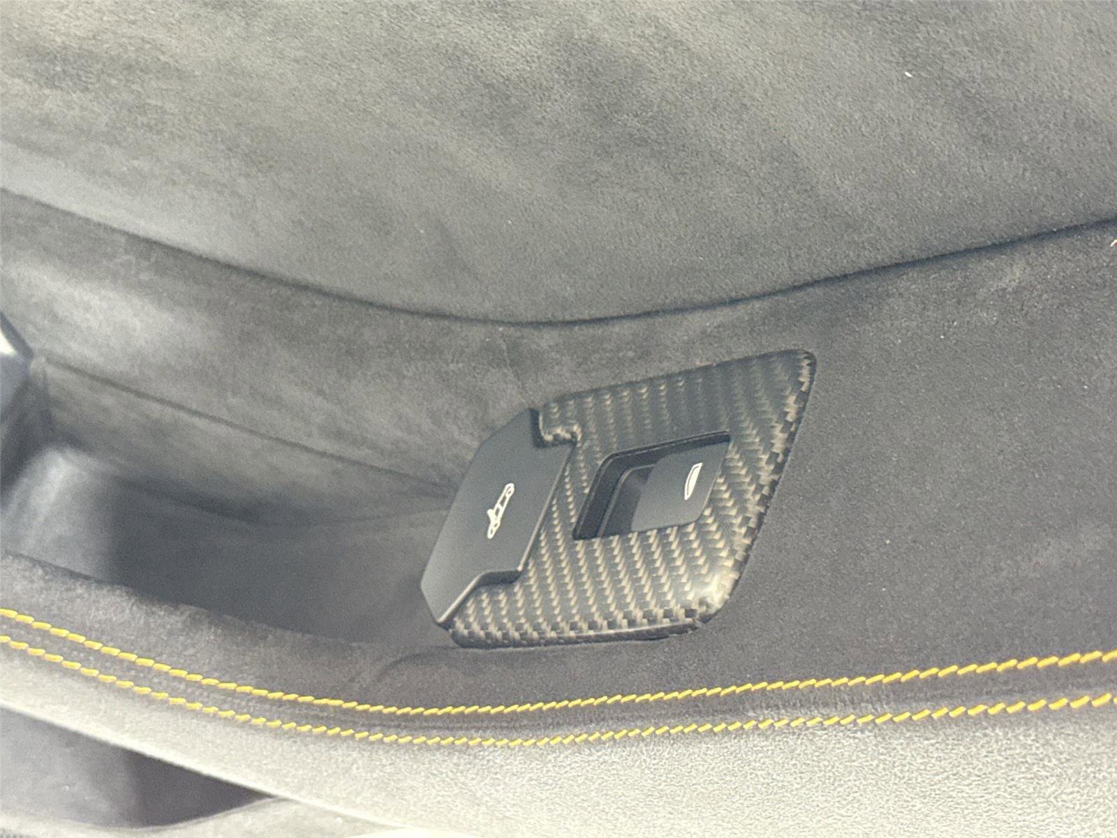 Used 2016 McLaren 675LT Base image 28