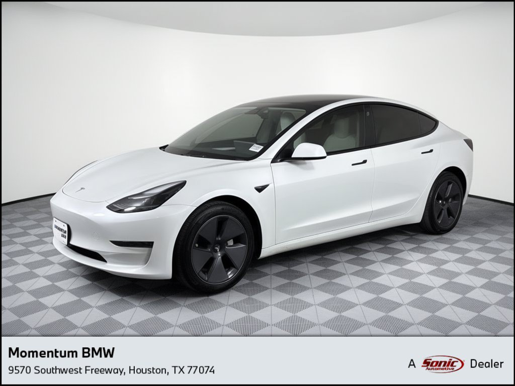 Used 2023 Tesla Model 3 Standard Range RWD image 1